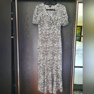 Who What Wear Black and White Ruffled Tiered Midi Dress